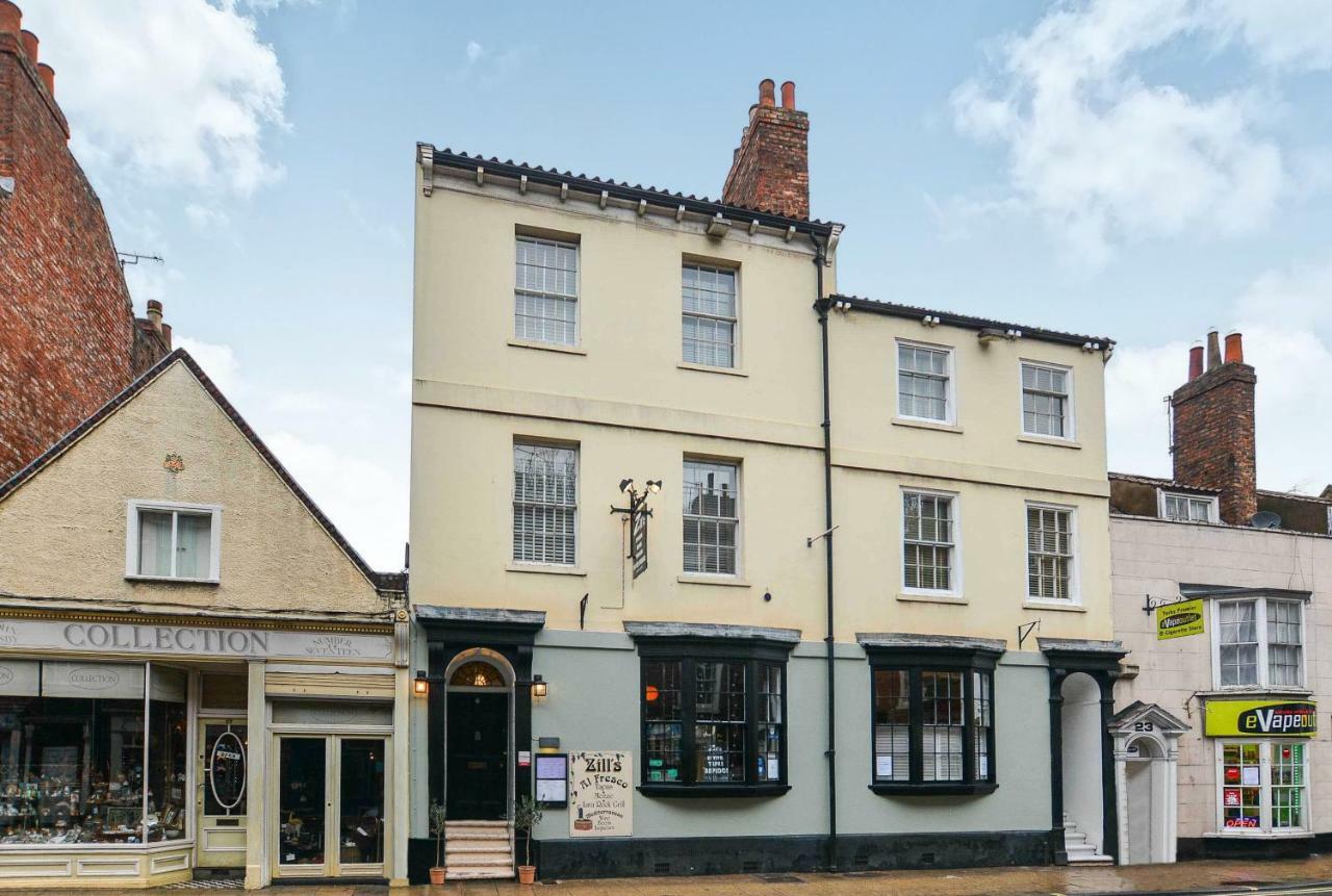 Hotel Intown - 60 Second Walk 2 Minster! York Esterno foto